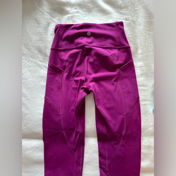 Lululemon size 6 Leggings with pockets - Picture 2 of 3